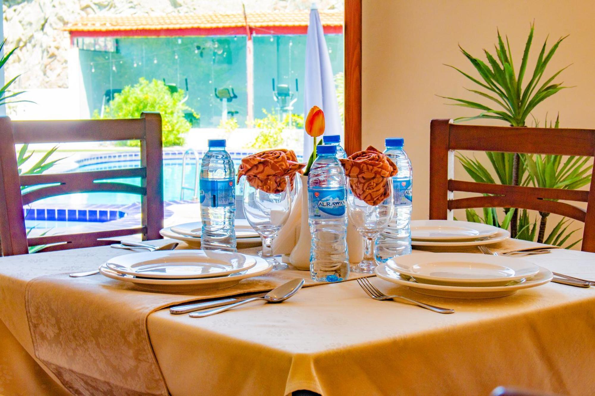 Riyam Hotel Maszkat Kültér fotó