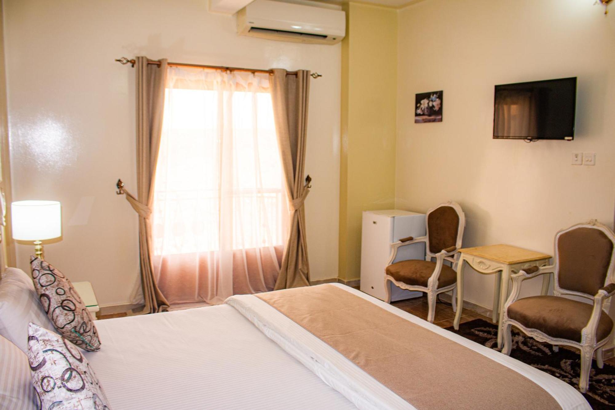 Riyam Hotel Maszkat Kültér fotó