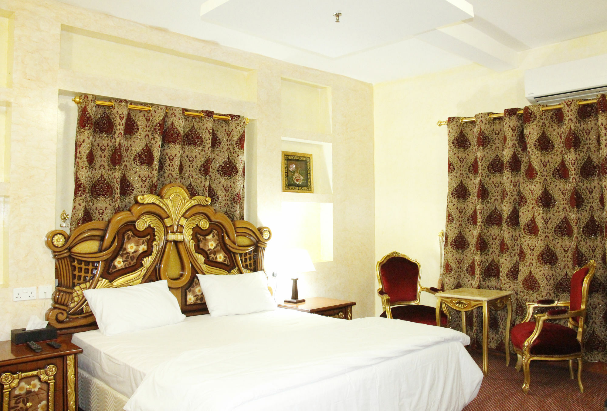 Riyam Hotel Maszkat Kültér fotó